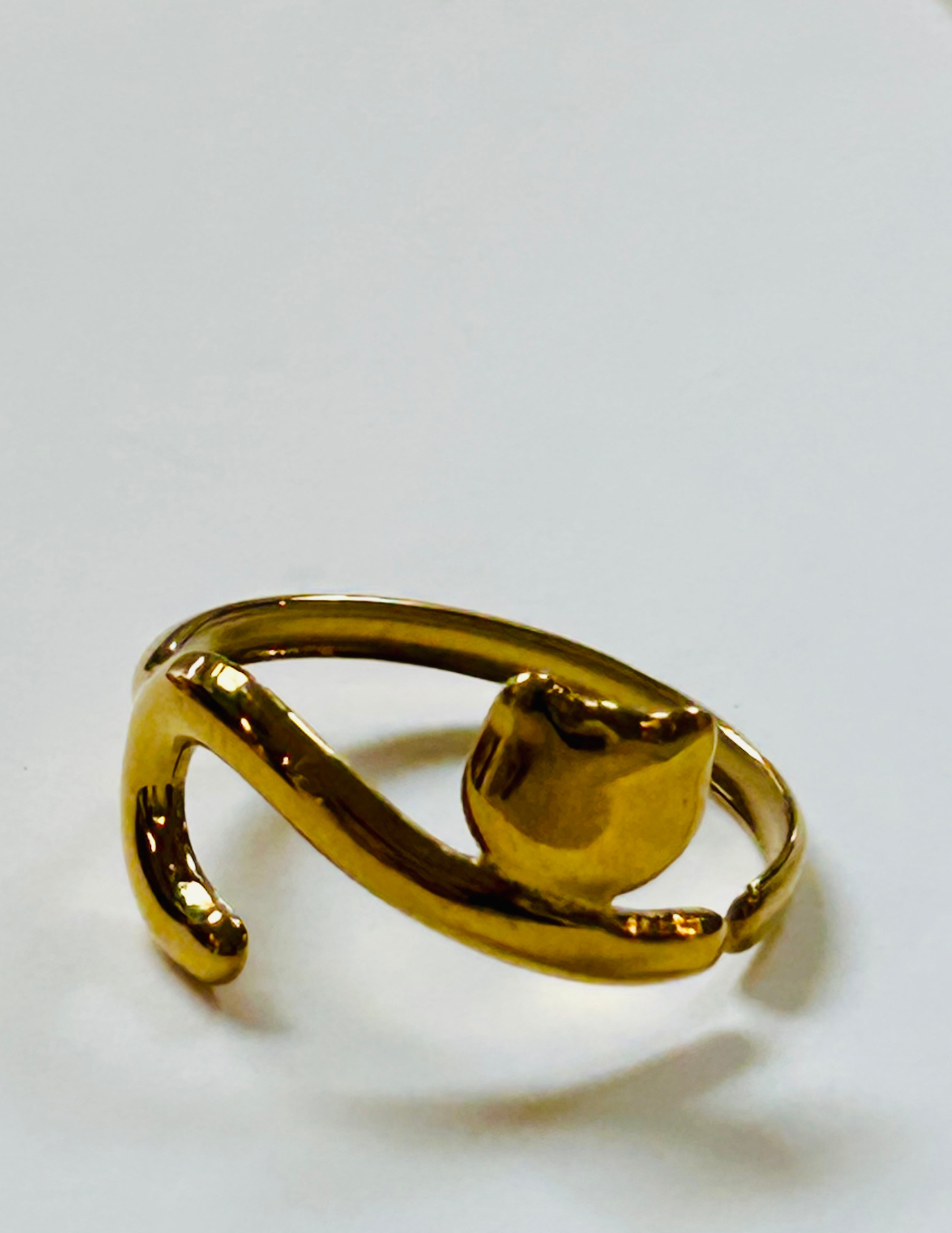 Feline ring