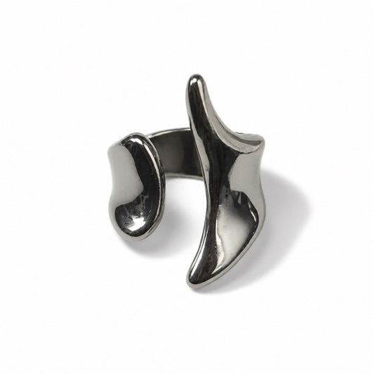 Nyx Ring