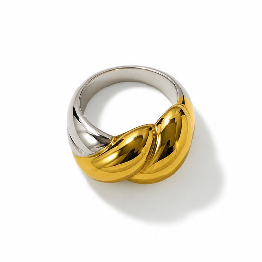 Xenia Ring